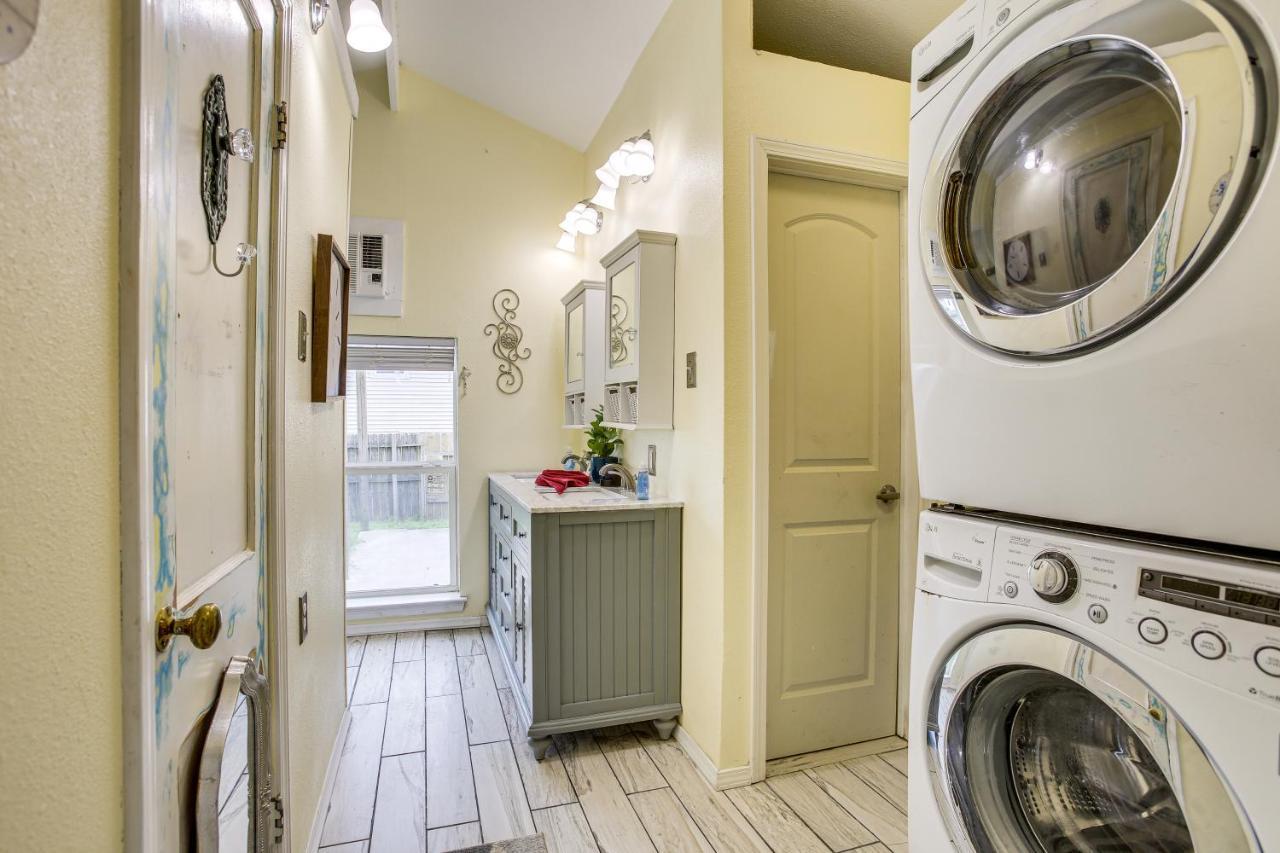 Galveston Cottage About 1 Mi To Beach Pet Friendly! Exterior foto